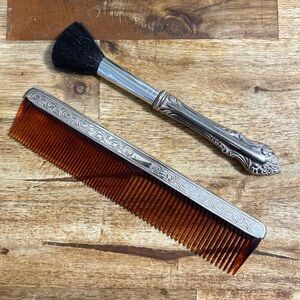 🧡 2/$15 🧡 Heavy Silver Comb & Brush